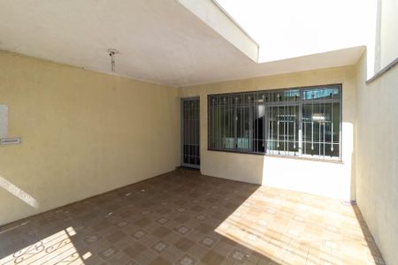 Casa à venda com 128m², 3 quartos e 2 vagasGaragem