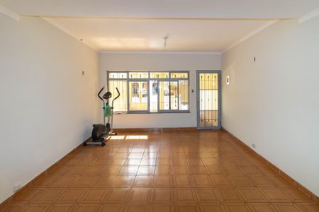 Casa à venda com 128m², 3 quartos e 2 vagasSala