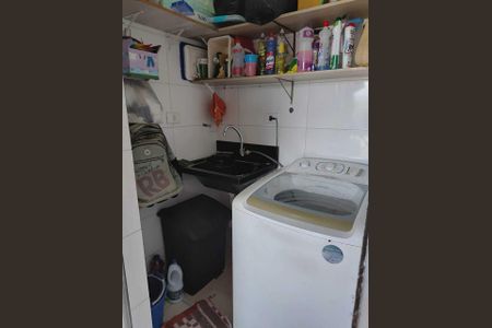 Apartamento para alugar com 206m², 3 quartos e 2 vagas Apartamento para alugar com 206m², 3 quartos e 2 vagasLavanderia