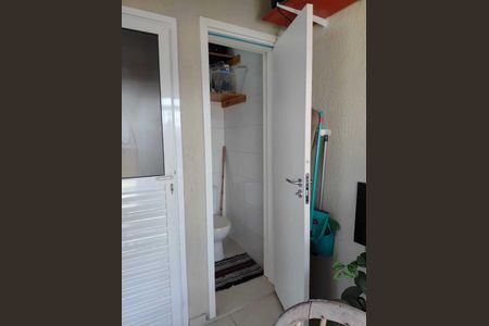 Apartamento para alugar com 206m², 3 quartos e 2 vagas Apartamento para alugar com 206m², 3 quartos e 2 vagasBanheiro de Serviço