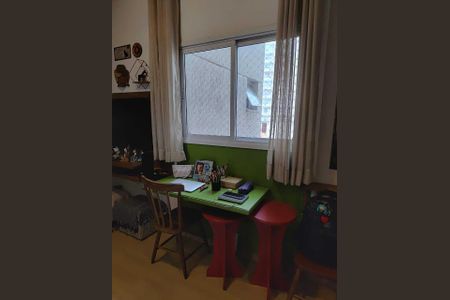 Apartamento para alugar com 206m², 3 quartos e 2 vagas Apartamento para alugar com 206m², 3 quartos e 2 vagasDetalhe Sala