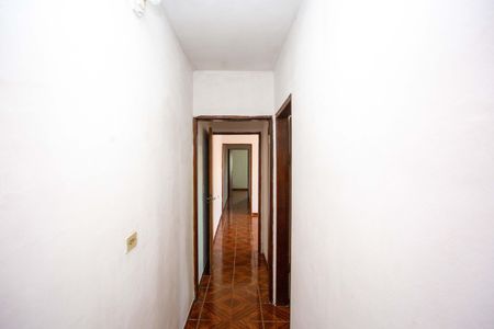 Casa à venda com 205m², 6 quartos e 2 vagasCorredor