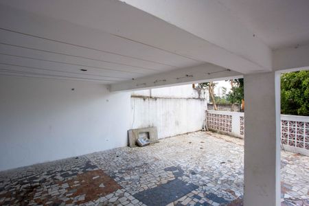Casa à venda com 205m², 6 quartos e 2 vagasSacada Casa 2