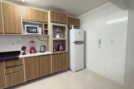 Apartamento para alugar com 90m², 2 quartos e 2 vagasCozinha
