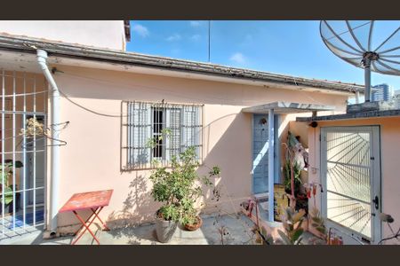 Casa à venda com 222m², 3 quartos e sem vaga Casa à venda com 222m², 3 quartos e sem vagaEdícula