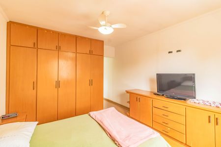 Casa à venda com 158m², 3 quartos e 2 vagas Casa à venda com 158m², 3 quartos e 2 vagasSuíte