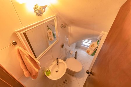 Casa à venda com 158m², 3 quartos e 2 vagas Casa à venda com 158m², 3 quartos e 2 vagasLavabo