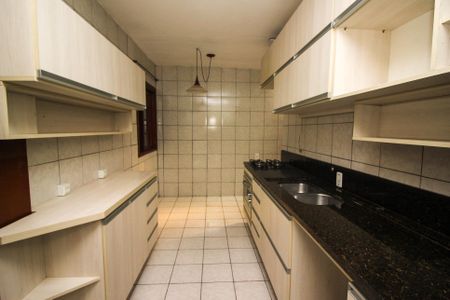 Casa de condomínio à venda com 125m², 3 quartos e 2 vagasCozinha