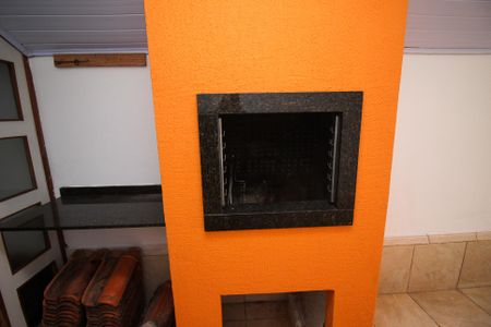 Casa de condomínio à venda com 125m², 3 quartos e 2 vagasChurrasqueira