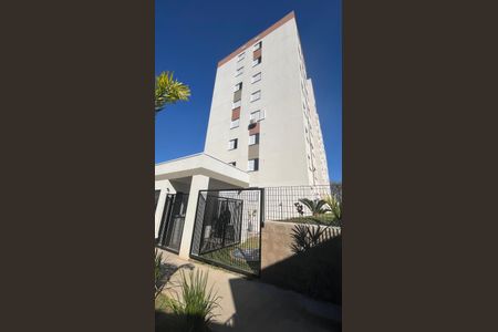 Casa à venda com 48m², 2 quartos e 1 vaga Casa à venda com 48m², 2 quartos e 1 vagaFachada