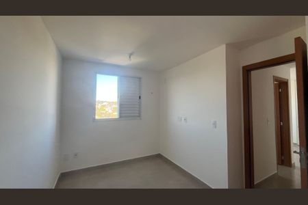 Casa à venda com 48m², 2 quartos e 1 vaga Casa à venda com 48m², 2 quartos e 1 vagaQuarto 2