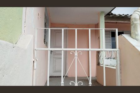Casa para alugar com 60m², 2 quartos e sem vagaPortão de entrada