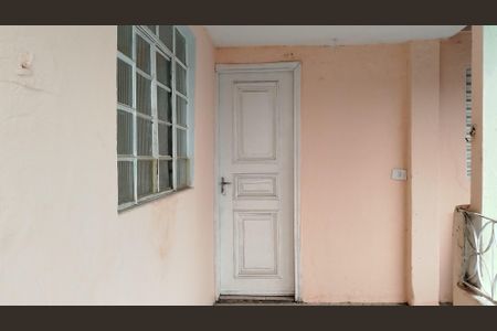 Casa para alugar com 60m², 2 quartos e sem vagaVaranda
