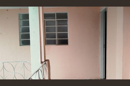 Casa para alugar com 60m², 2 quartos e sem vagaVaranda