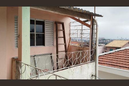 Casa para alugar com 60m², 2 quartos e sem vagaVaranda