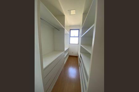 Apartamento à venda com 201m², 4 quartos e 4 vagasFoto 22