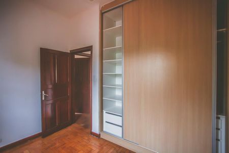 Casa à venda com 290m², 4 quartos e 3 vagasQuarto 2