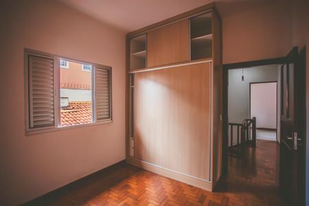 Casa à venda com 290m², 4 quartos e 3 vagasQuarto 4