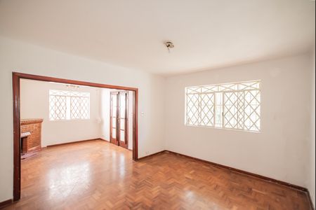 Casa para alugar com 4 quartos, 290m² em Planalto Paulista, São Paulo