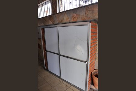Casa para alugar com 150m², 3 quartos e 2 vagas Casa para alugar com 150m², 3 quartos e 2 vagasEscada para Varanda