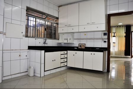 Casa para alugar com 150m², 3 quartos e 2 vagas Casa para alugar com 150m², 3 quartos e 2 vagasCozinha