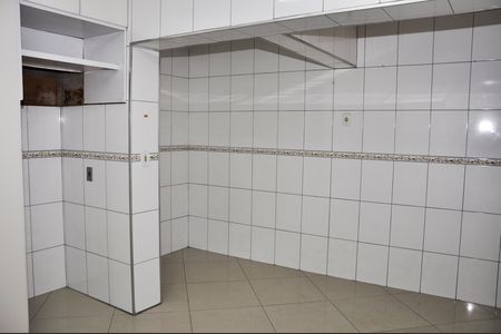 Casa para alugar com 150m², 3 quartos e 2 vagas Casa para alugar com 150m², 3 quartos e 2 vagasCozinha