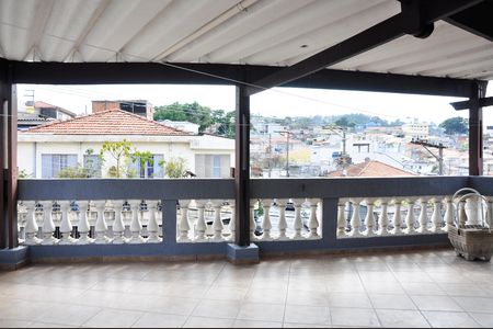Casa para alugar com 150m², 3 quartos e 2 vagas Casa para alugar com 150m², 3 quartos e 2 vagasVaranda do Quarto 3