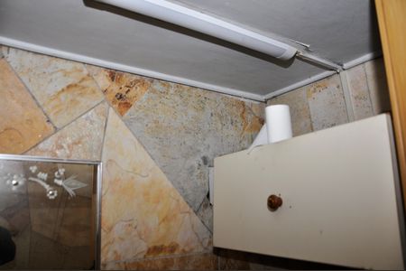 Casa para alugar com 150m², 3 quartos e 2 vagas Casa para alugar com 150m², 3 quartos e 2 vagasDetalhe - Lavabo na Área de Serviço e Churrasqueira