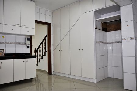 Casa para alugar com 150m², 3 quartos e 2 vagas Casa para alugar com 150m², 3 quartos e 2 vagasCozinha