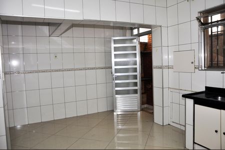 Casa para alugar com 150m², 3 quartos e 2 vagas Casa para alugar com 150m², 3 quartos e 2 vagasCozinha