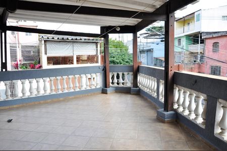 Casa para alugar com 150m², 3 quartos e 2 vagas Casa para alugar com 150m², 3 quartos e 2 vagasVaranda do Quarto 3