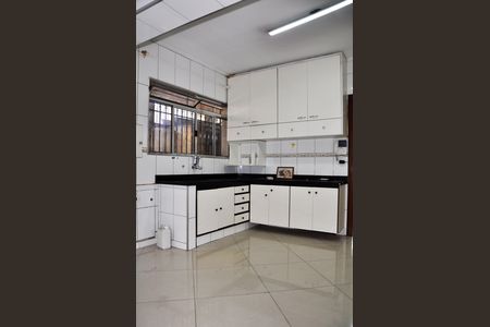 Casa para alugar com 150m², 3 quartos e 2 vagas Casa para alugar com 150m², 3 quartos e 2 vagasCozinha