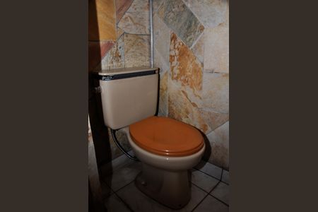 Casa para alugar com 150m², 3 quartos e 2 vagas Casa para alugar com 150m², 3 quartos e 2 vagasDetalhe - Lavabo na Área de Serviço e Churrasqueira