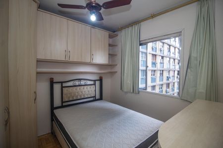 Quarto de apartamento à venda com 1 quarto, 25m² em Centro Histórico, Porto Alegre