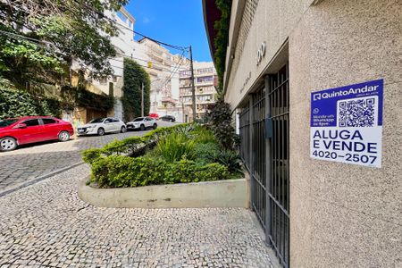 Apartamento à venda com 127m², 3 quartos e 2 vagas Apartamento à venda com 127m², 3 quartos e 2 vagasPlaquinha instalada