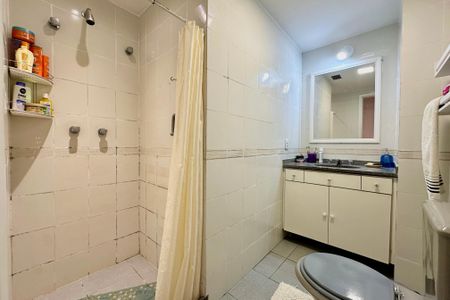 Apartamento à venda com 127m², 3 quartos e 2 vagas Apartamento à venda com 127m², 3 quartos e 2 vagasBanheiro