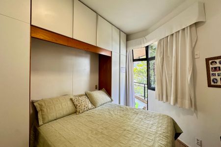 Apartamento à venda com 127m², 3 quartos e 2 vagas Apartamento à venda com 127m², 3 quartos e 2 vagasSuíte