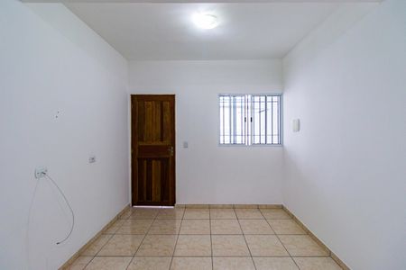 Sala de casa para alugar com 2 quartos, 46m² em Jardim Bom Refugio, São Paulo