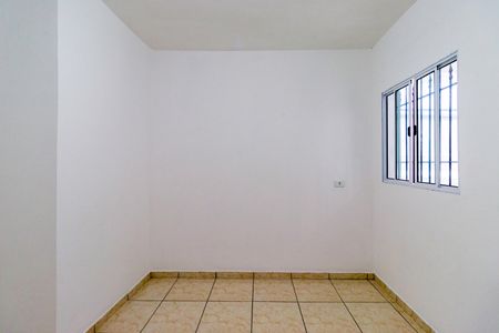 Quarto 2 de casa para alugar com 2 quartos, 46m² em Jardim Bom Refugio, São Paulo