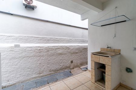 Casa para alugar com 46m², 2 quartos e sem vaga Casa para alugar com 46m², 2 quartos e sem vagaÁrea de Serviço