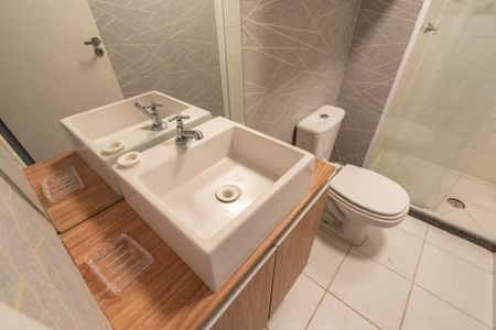 Apartamento para alugar com 43m², 2 quartos e sem vagaBanheiro