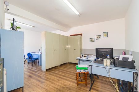 Casa à venda com 350m², 5 quartos e 7 vagasEscritório Externo