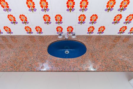 Casa à venda com 350m², 5 quartos e 7 vagasBanheiro da Suíte 3