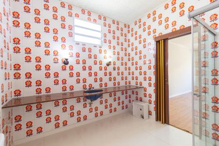 Casa à venda com 350m², 5 quartos e 7 vagasBanheiro da Suíte 3