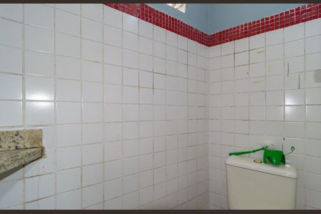 Casa à venda com 350m², 5 quartos e 7 vagasLavabo do Salão