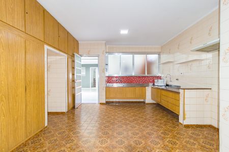 Casa à venda com 350m², 5 quartos e 7 vagasCozinha