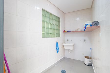 Casa à venda com 350m², 5 quartos e 7 vagasÁrea de Serviço