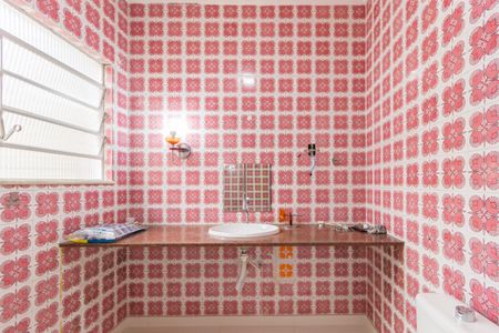 Casa à venda com 350m², 5 quartos e 7 vagasBanheiro da Suíte 1