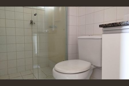 Apartamento para alugar com 65m², 2 quartos e 2 vagas Apartamento para alugar com 65m², 2 quartos e 2 vagasBanheiro da Suíte