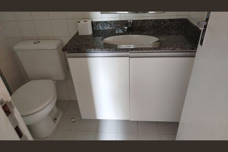 Apartamento para alugar com 65m², 2 quartos e 2 vagas Apartamento para alugar com 65m², 2 quartos e 2 vagasBanheiro da Suíte